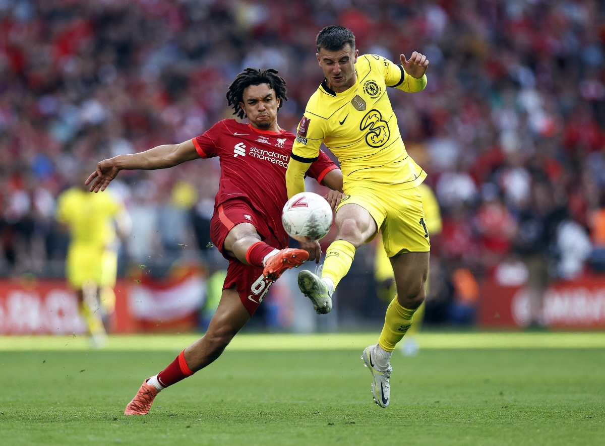 Liverpool và Chelsea thi đấu với thế trận giằng co. (Ảnh: Reuters)