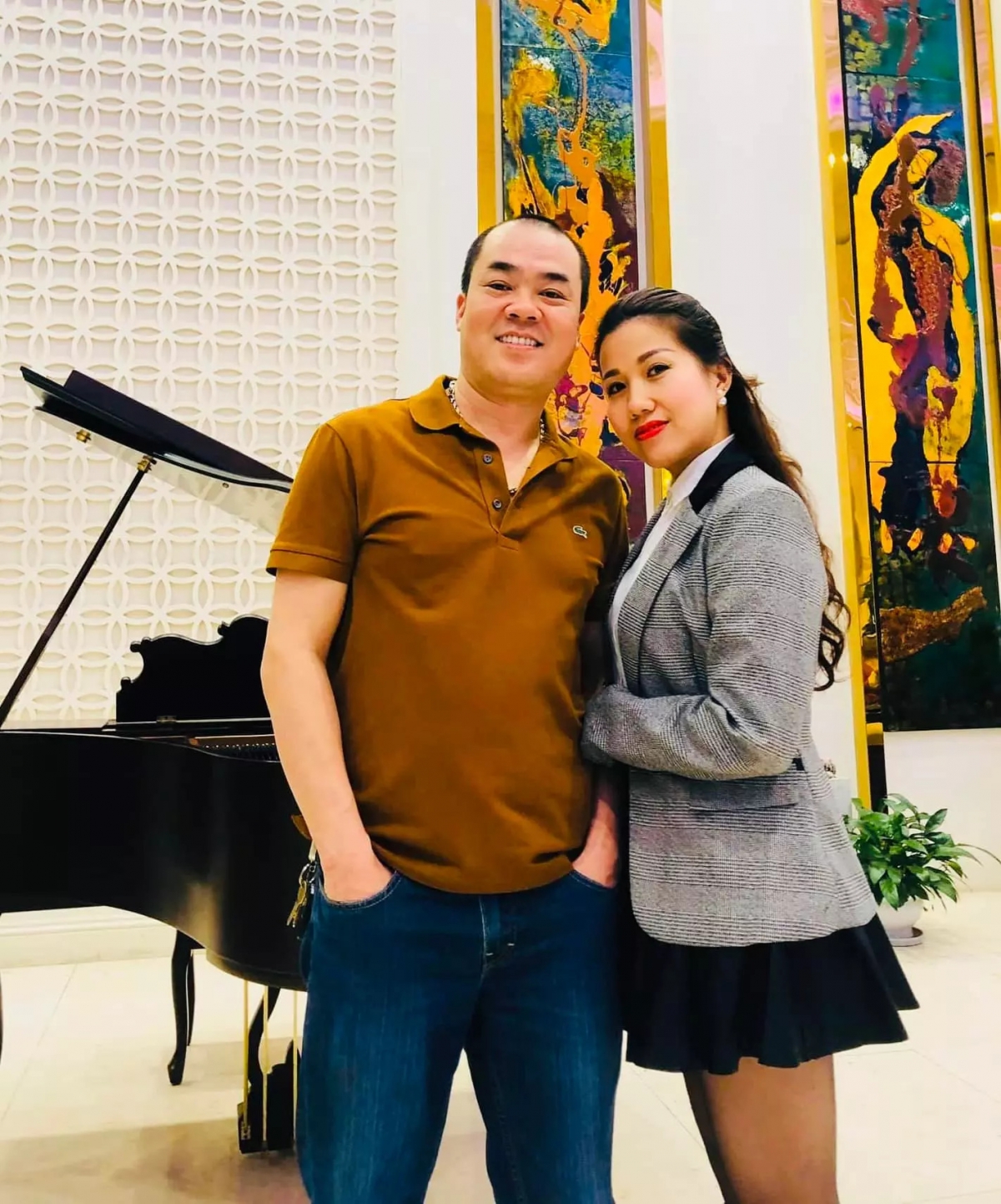 Xuân Hảo tự hào vì có một người vợ tuyệt vời luôn hiểu và ủng hộ công việc của chồng. 