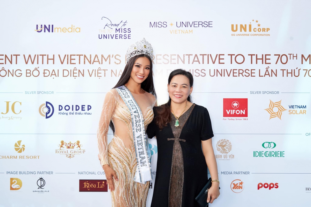 Á hậu Kim Duyên