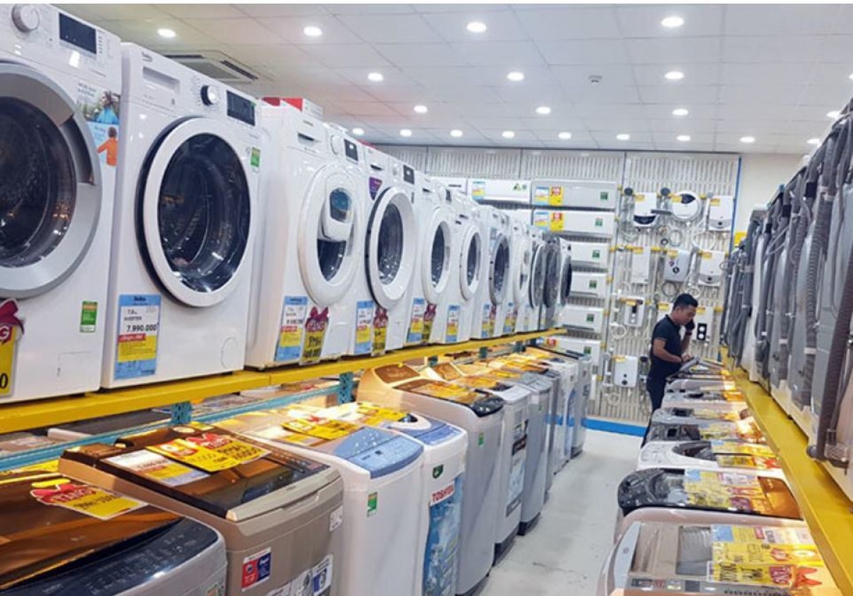 Các mặt hàng trưng bày thường có giá bán hấp dẫn.