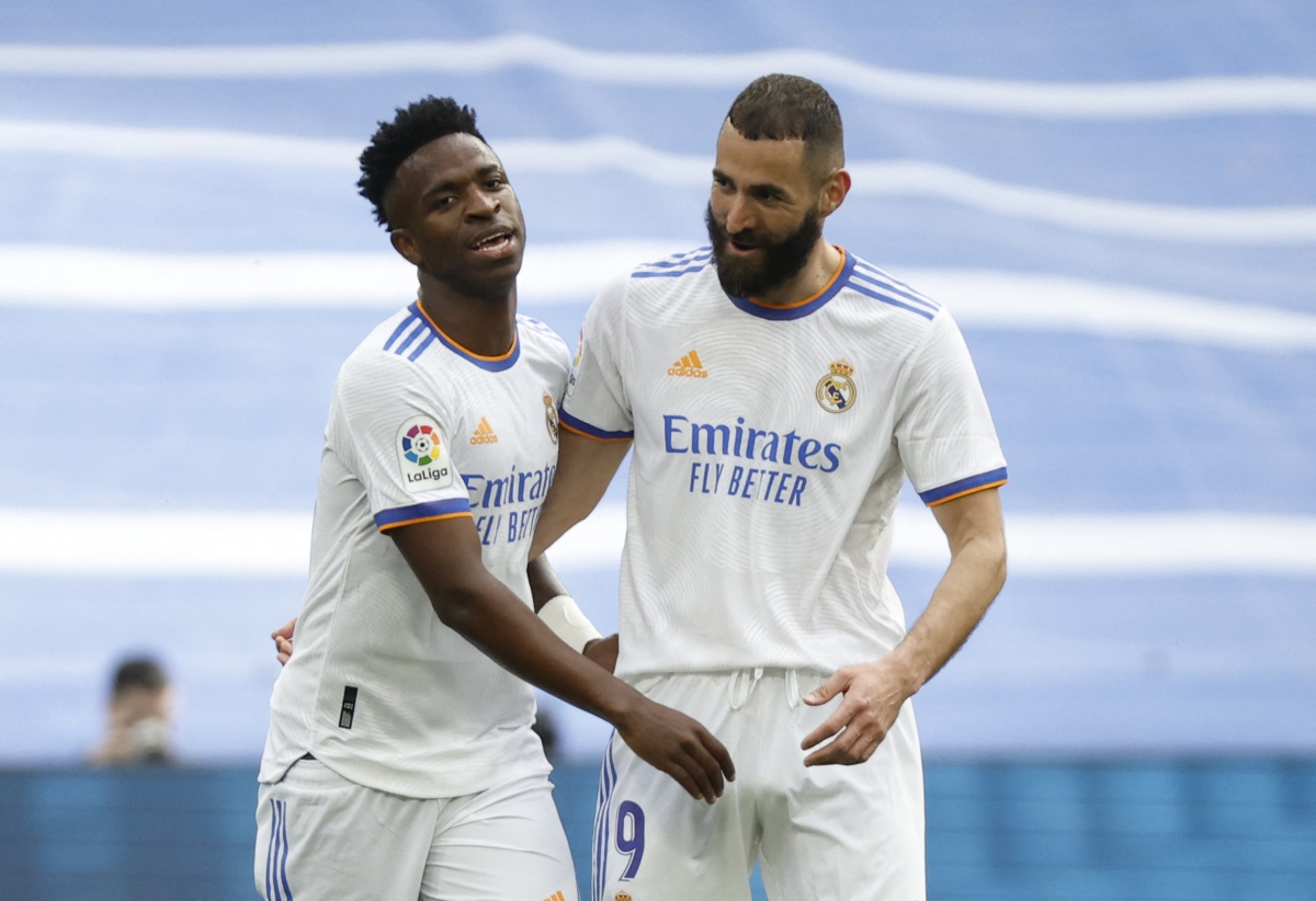 Benzema và Vinicius chơi rất ăn ý ở mùa giải 2021/2022 (Ảnh: Reuters)