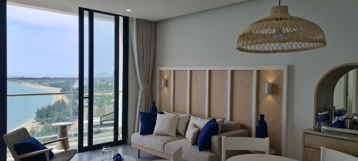 Căn hộ mẫu SunBay Park đang hoàn thiện và chuẩn bị sẵn sàng cho khách hàng tới thăm quan.