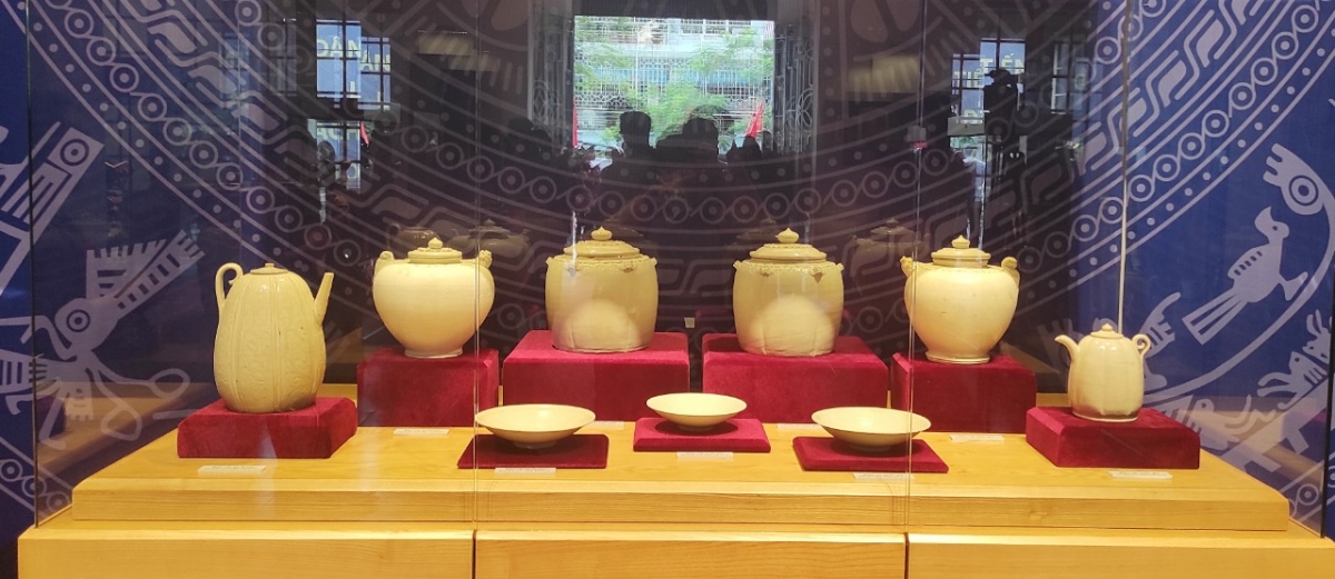 Bảo vật quốc gia nằm trong bộ sưu tập gốm men trắng An Biên (niên đại thế kỷ XI-XII) trưng bày tại Bảo tàng Hải Phòng.