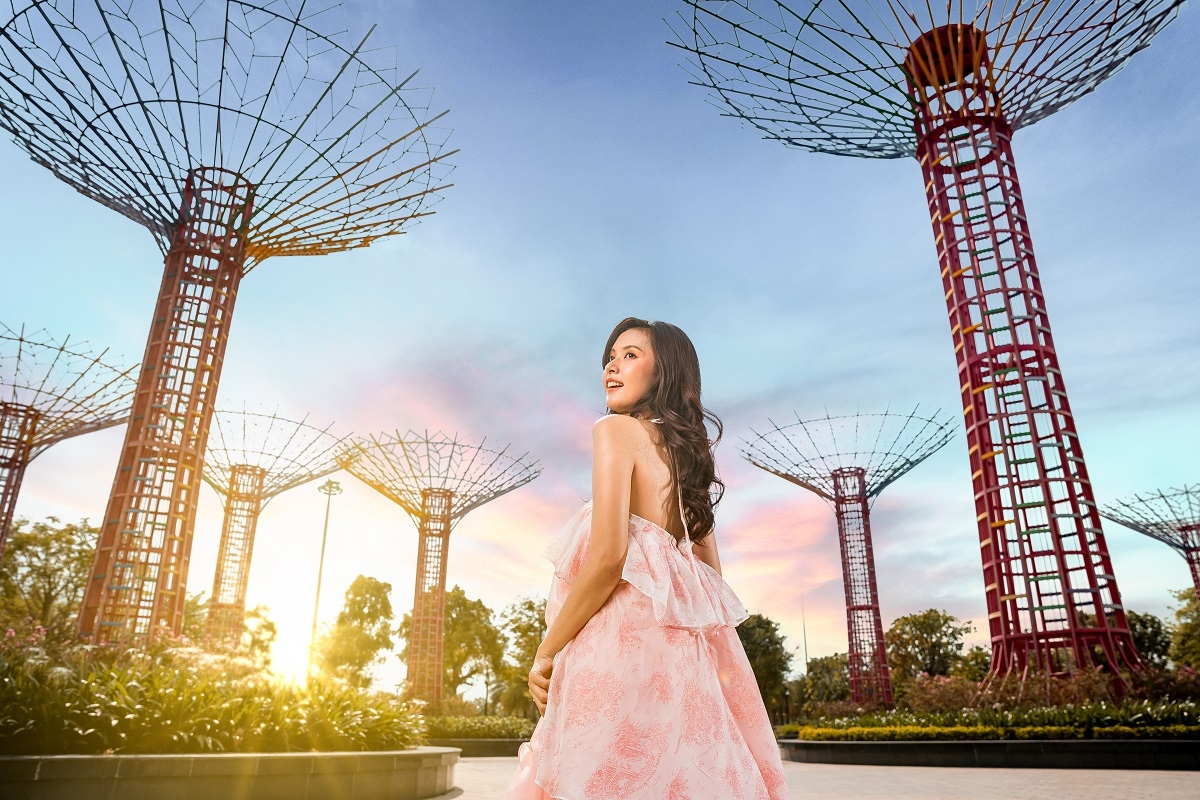 Không gian rực rỡ tại Công viên ánh sáng - Vinhomes Grand Park.