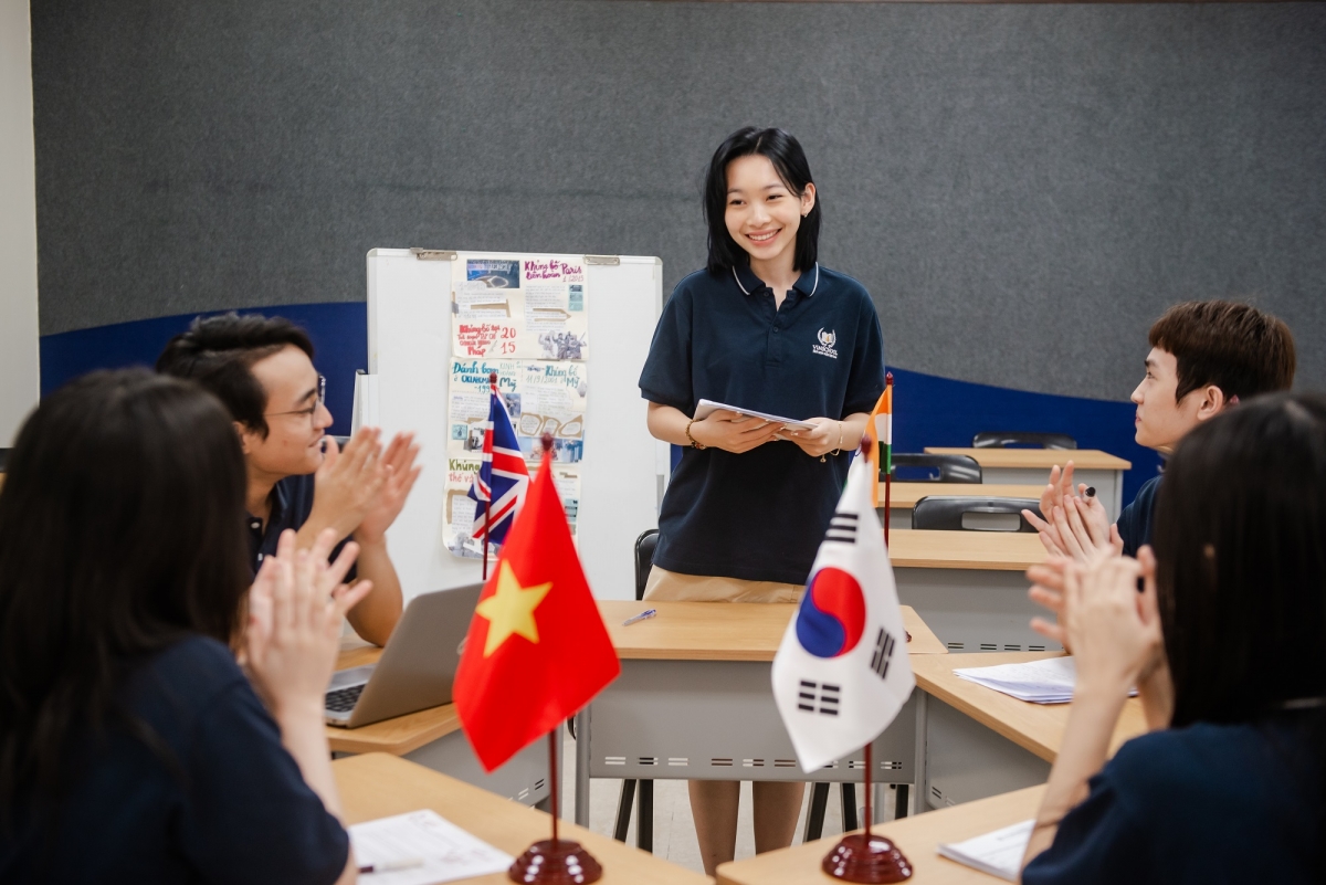 Thành tích Tiếng Anh vượt trội là chìa khóa thành công giúp các học sinh Vinschool tự tin bước ra thế giới.