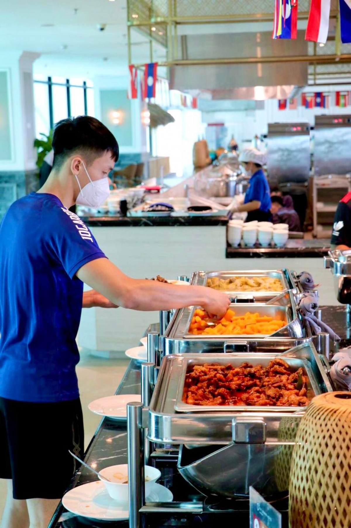 Thực đơn cho các VĐV SEA Games được xây dựng riêng dựa trên sự nghiên cứu về chế độ dinh dưỡng, văn hóa quốc gia và các yêu cầu đặc biệt.