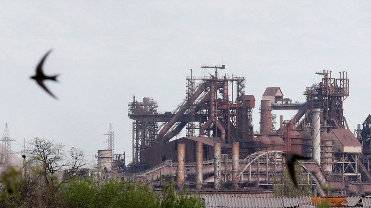 Khu vực nhà máy thép Azovstal. Ảnh: BBC