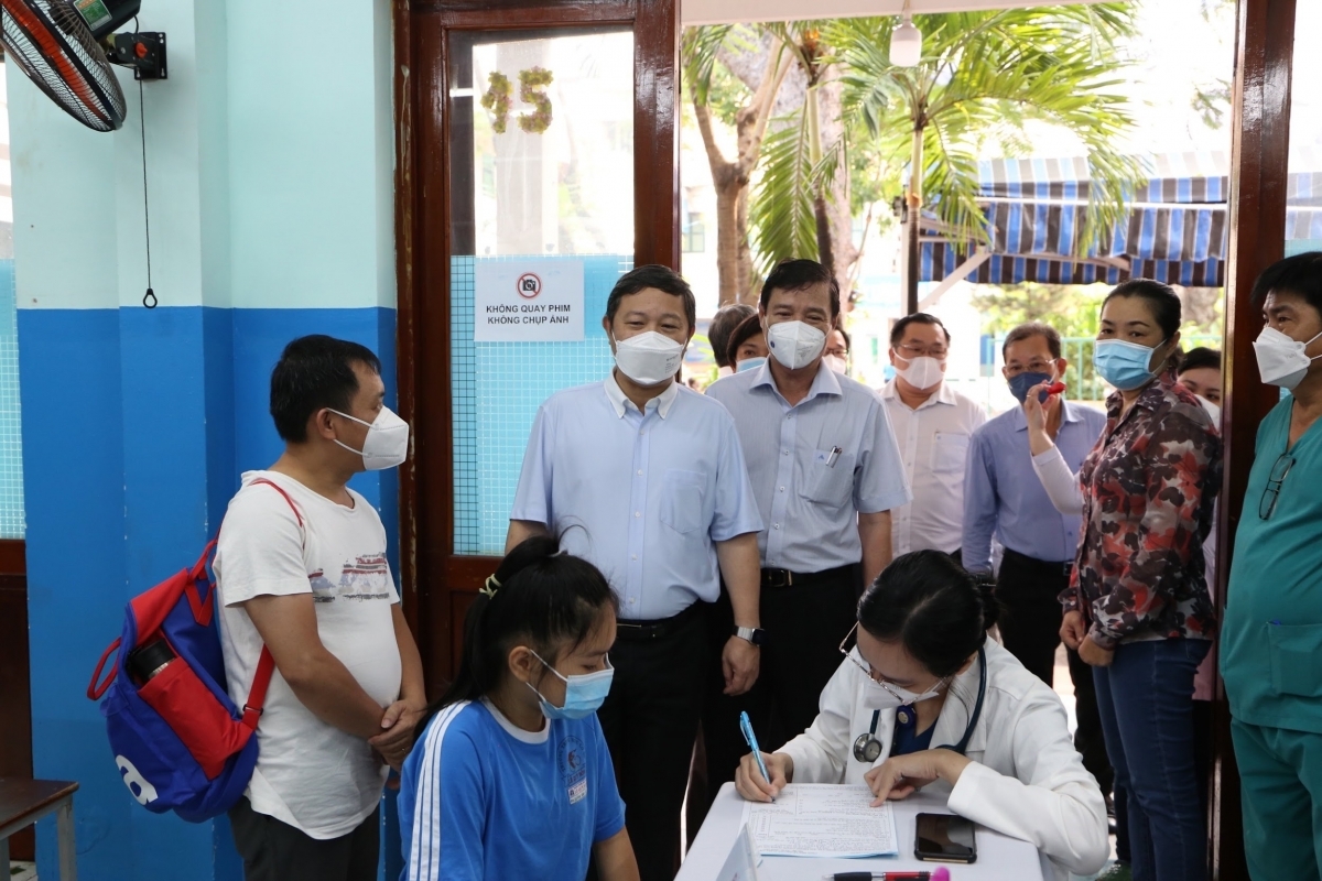 Công tác kiểm tra hoạt động tiêm chủng vaccine phòng Covid-19 cho trẻ được thực hiện cẩn thận, nghiêm túc.