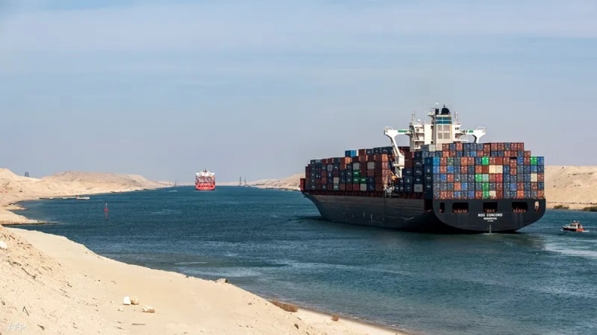 Doanh thu của kênh đào Suez đạt 7 tỷ USD. (Ảnh: AFP)
