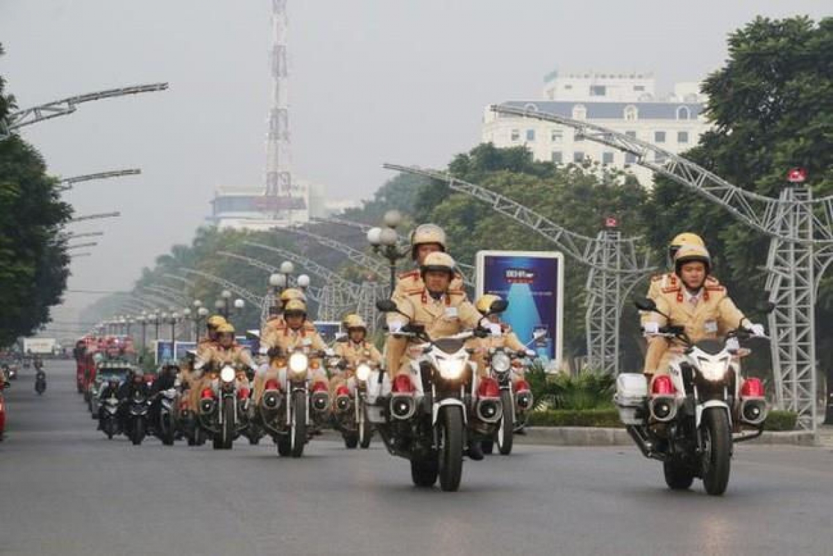 Các lực lượng tham gia đảm bảo an ninh, vệ sinh môi trường cho SEA Games 31 tại Hà Nội.