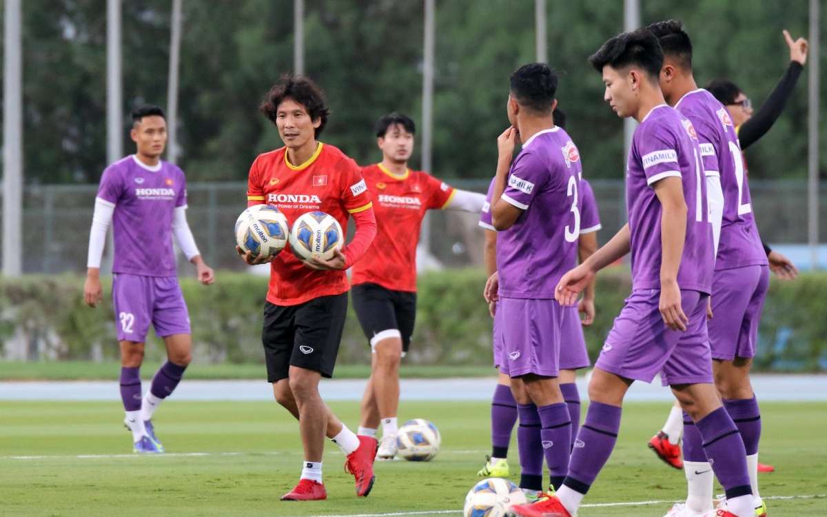HLV Gong Oh-kyun đối diện thách thức lớn ở VCK U23 châu Á 2022 (Ảnh: VFF).