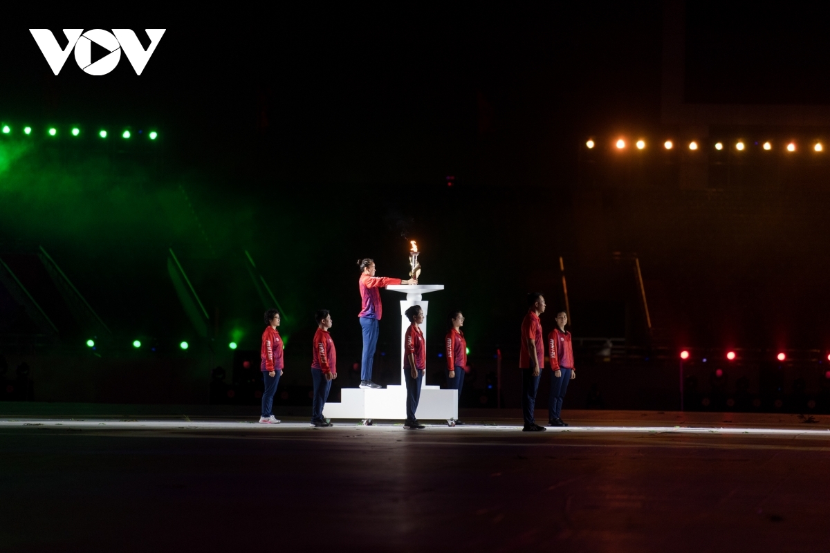 Buổi tổng duyệt Lễ khai mạc SEA Games 31 diễn ra trên sân Mỹ Đình. (Ảnh: Vũ Toàn)
