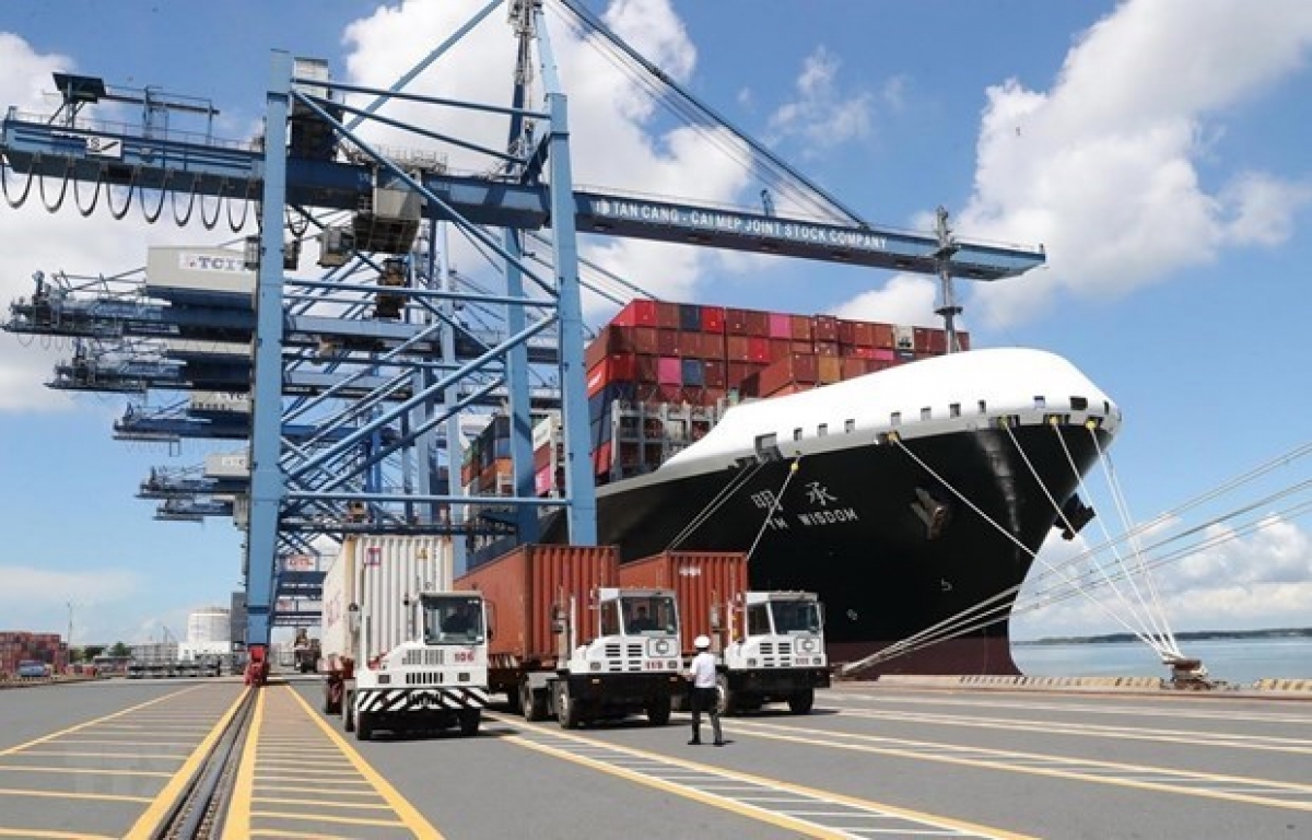 Kinh tế Việt Nam được dự báo tăng trưởng khoảng 6,9% trong năm 2022. Ảnh: TTXVN