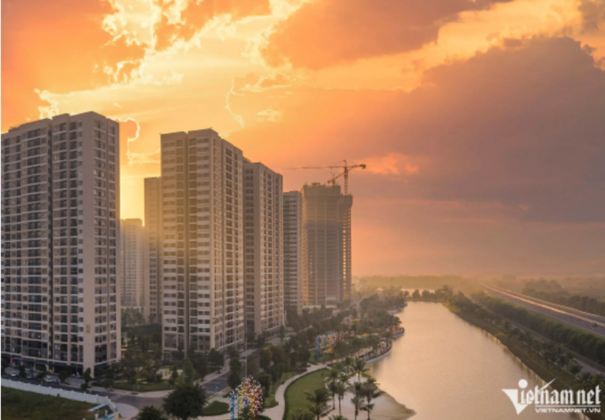 Siết nguồn vốn cho thị trường bất động sản.