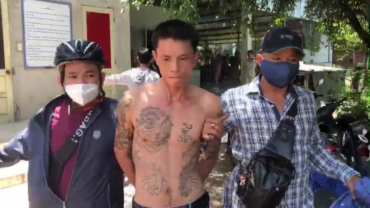 Đối tượng Trần Văn Thế bị bắt giữ.