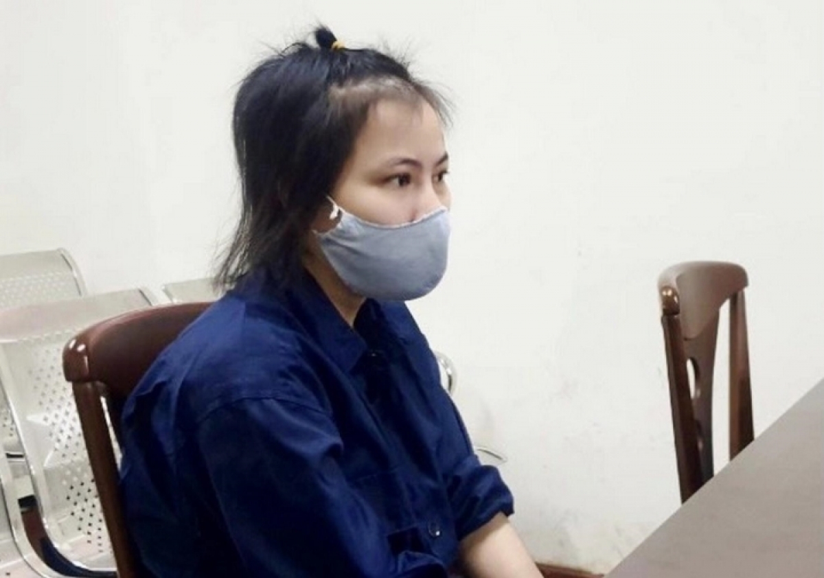 Bị cáo Trần Thị Dung tại tòa.