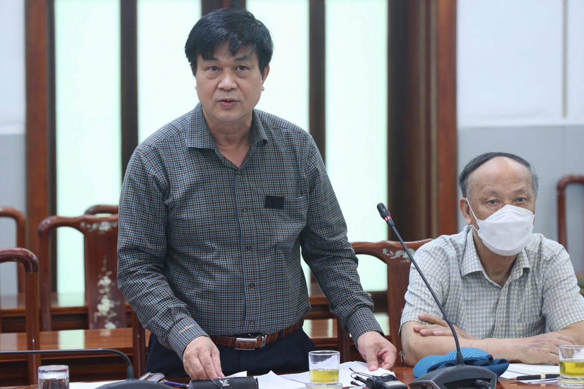 Chủ tịch Liên đoàn Luật sư Việt Nam Đỗ Ngọc Thịnh đóng góp ý kiến tại Hội nghị.