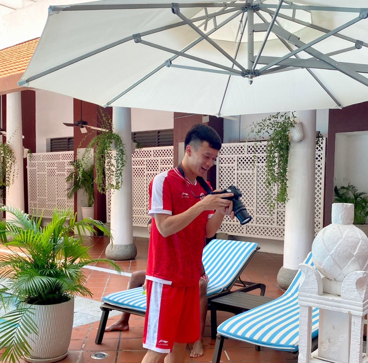 hoang Duc thu suc o vai tro moi, dan sao viettel fc thu gian sau tran thang hinh anh 5