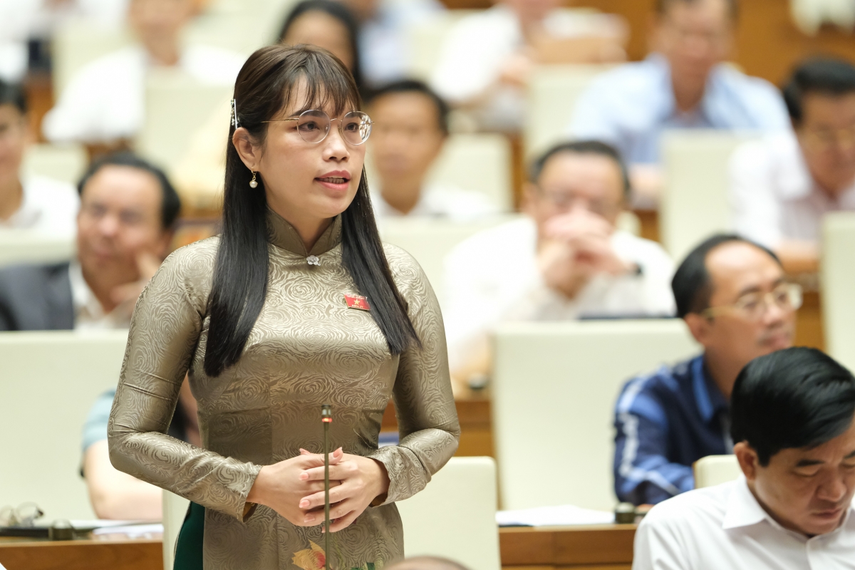vi sao sach giao khoa moi chua duoc binh on gia hinh anh 2