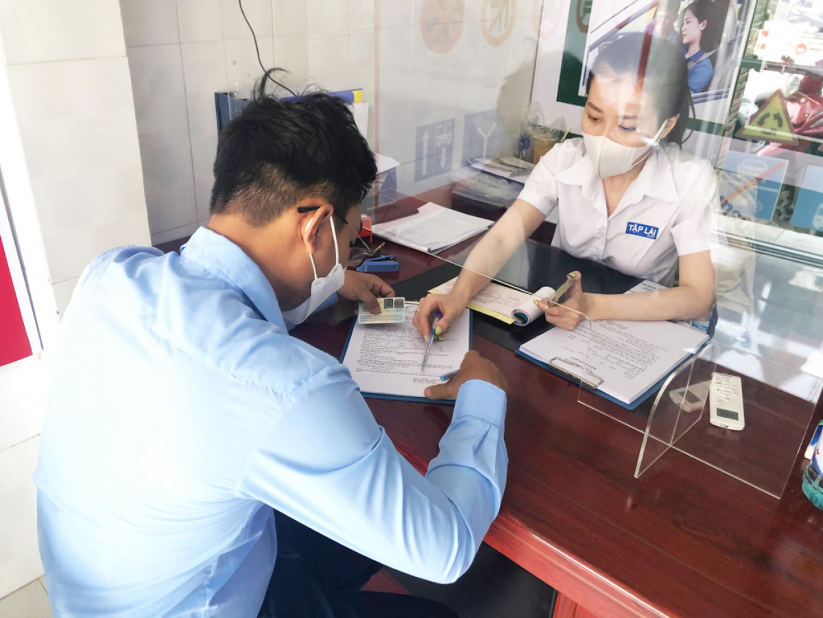 trung tâm lái xe an ninh khác biệt với hợp đồng cam kết không phát sinh hình ảnh 1 trung tam lai xe an ninh khac biet voi hop dong cam ket khong phat sinh hinh anh 1