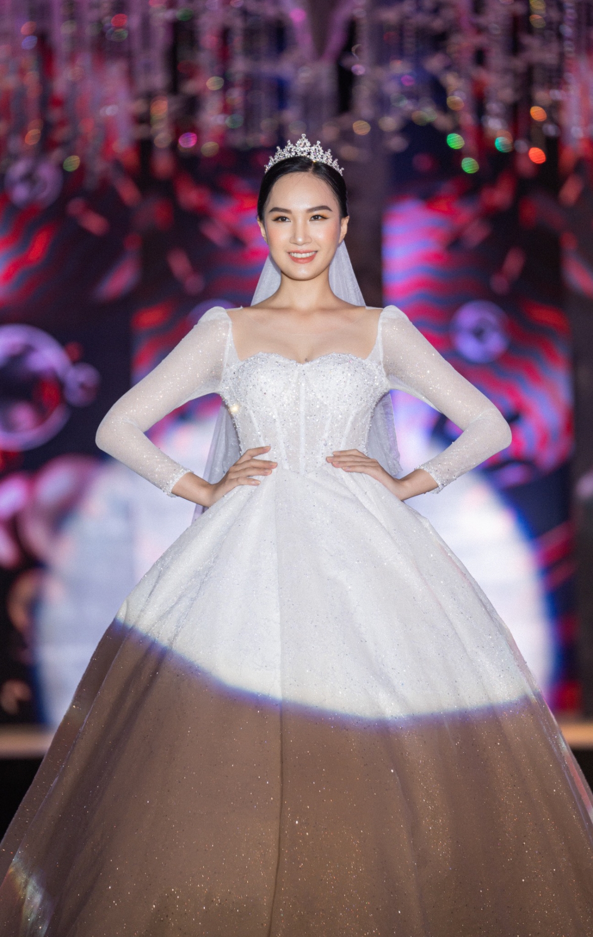 1000 nguoi mau hoi tu tai chuong trinh thoi trang quang ba du lich viet hinh anh 6
