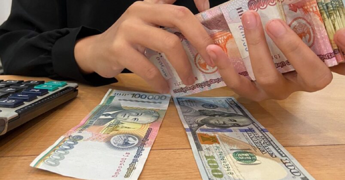 Lạm phát tăng cao dẫn đến sự chênh lệch đồng nội tệ với đồng ngoại tệ. (Ảnh: Vientiane Times)