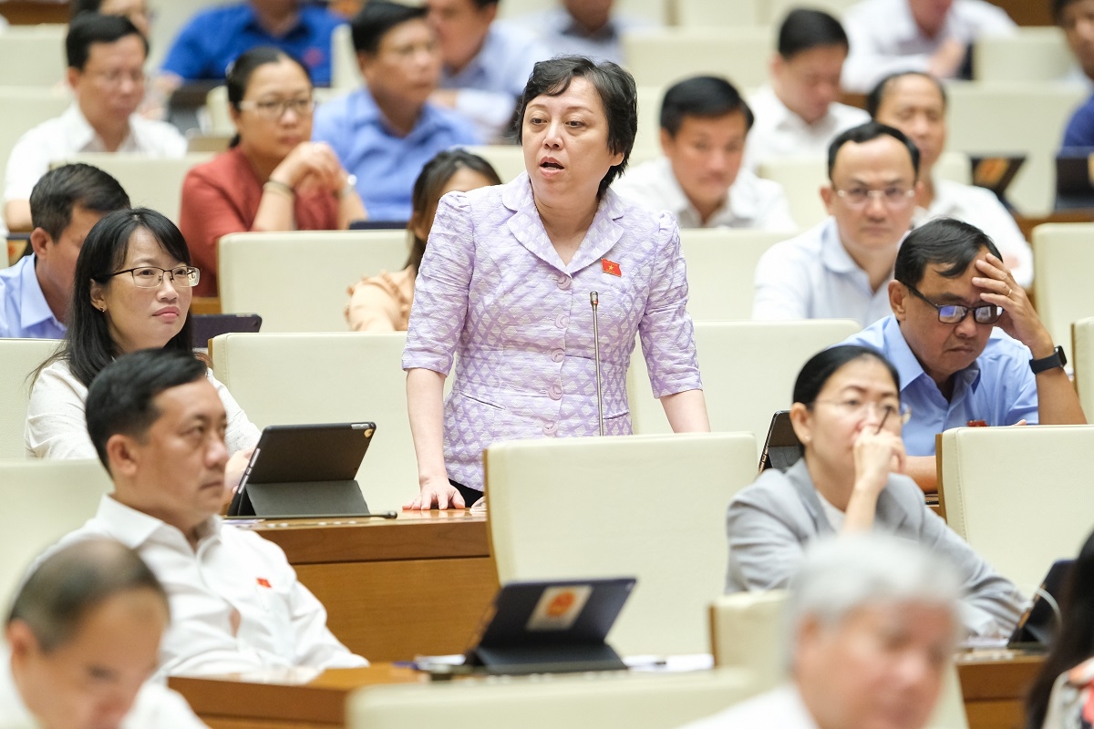 Dai bieu quoc hoi thanh tra ma bao truoc thi chi nhan vo sach chu dep hinh anh 5