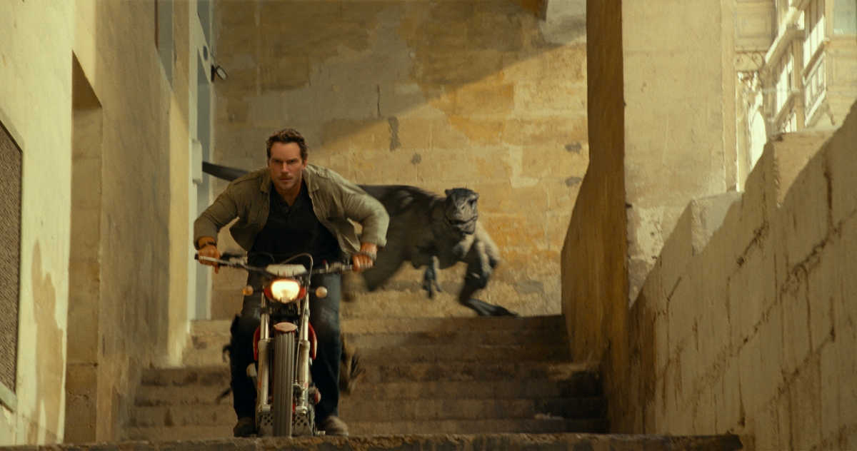 chris pratt va nam thang di cung thuong hieu jurassic world hinh anh 4
