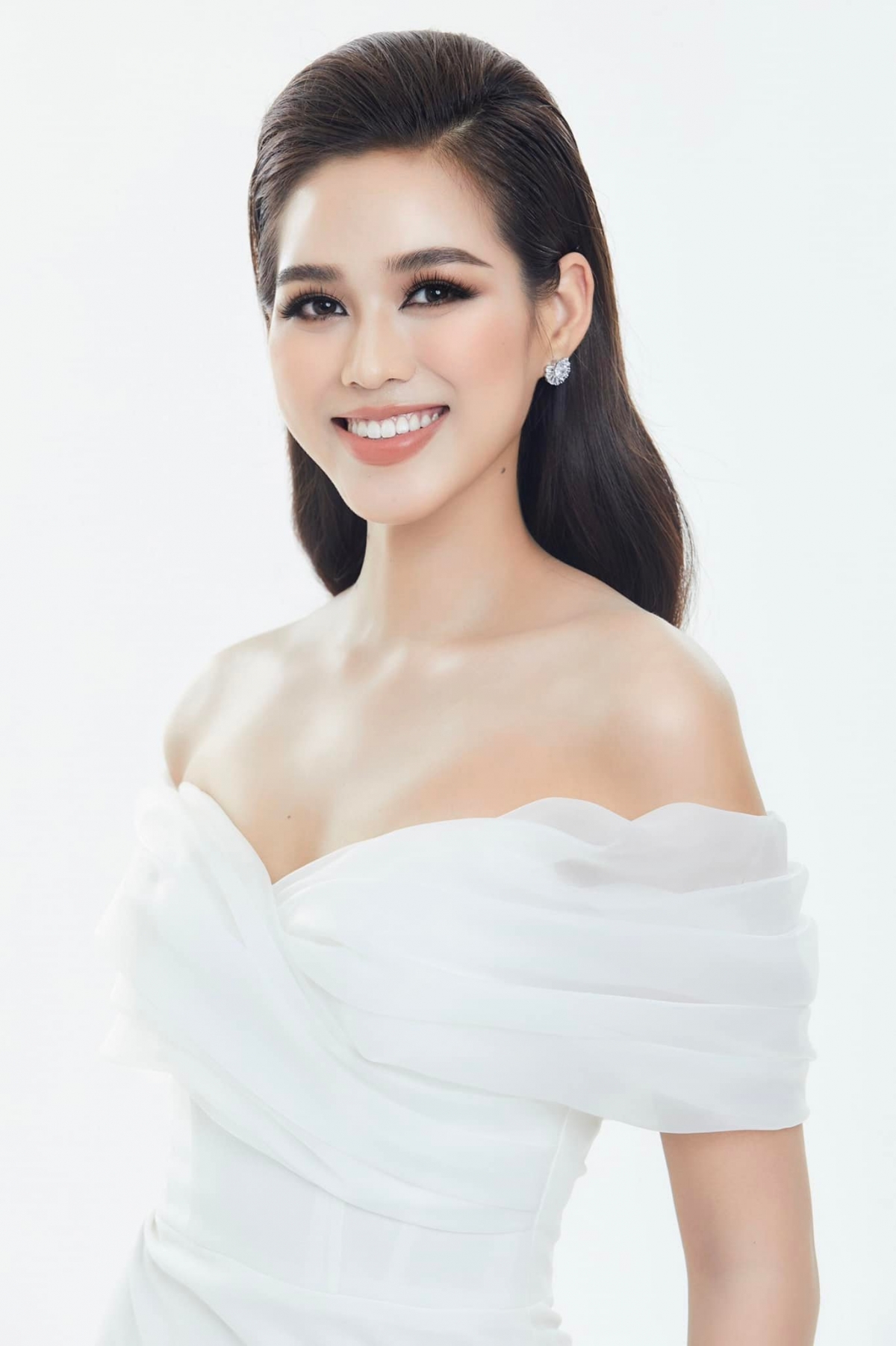 5 nang hau giup nhan sac viet thang hang tren dau truong sac dep quoc te hinh anh 2