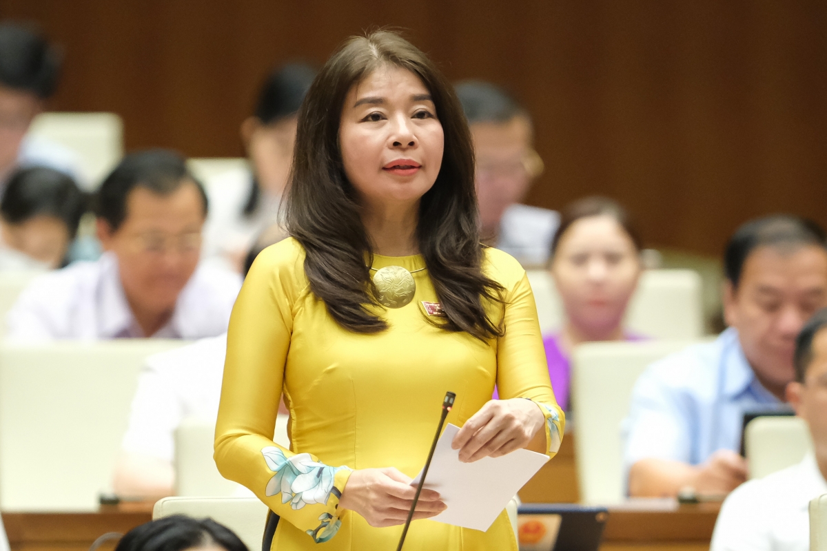 Đại biểu Lê Thu Hà, đoàn Lào Cai.