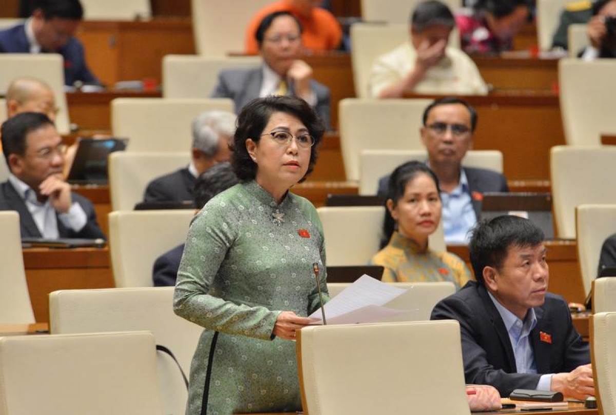 chất vấn quốc hội mong các đại biểu trả lời thẳng vào vấn đề, không nói lý thuyết hình ảnh 1 chat van quoc hoi mong cac dai bieu tra loi thang vao van de, khong noi ly thuyet hinh anh 1