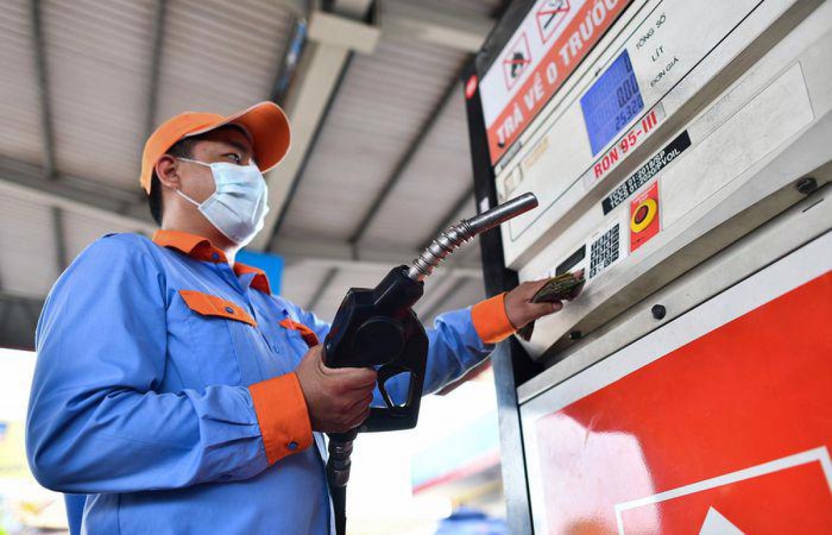 bộ tài chính đề xuất giảm kịch sàn thuế bảo vệ môi trường cho xăng, dầu hình ảnh 1 bo tai chinh de xuat giam kich san thue bao ve moi truong cho xang, dau hinh anh 1