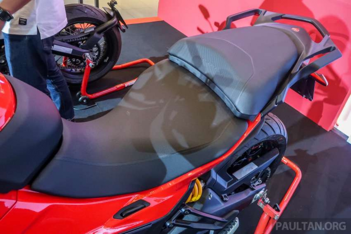 ducati multistrada v2s adventure-tourer 2022 ra mat, gia hon 500 trieu dong hinh anh 6