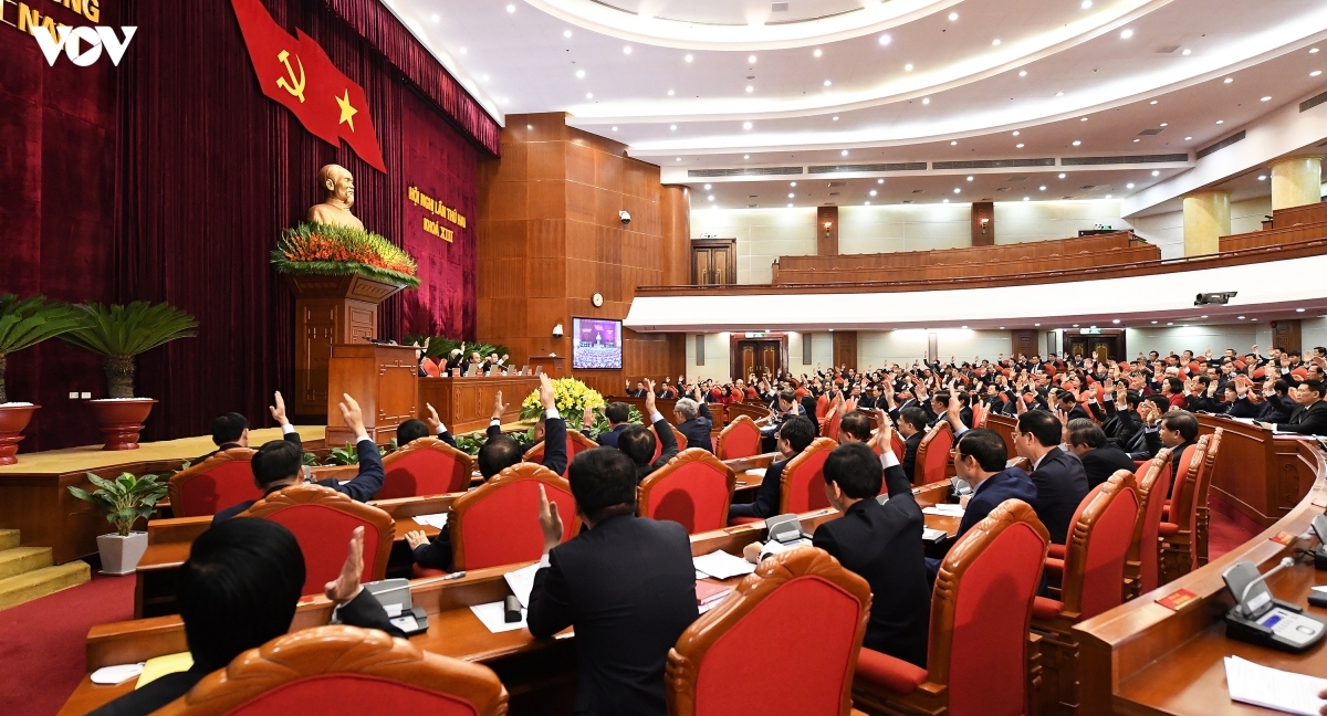 bộ chính trị triệu tập hội nghị trung ương vào 16h30 chiều nay hình ảnh 1 bo chinh tri trieu tap hoi nghi trung uong vao 16h30 chieu nay hinh anh 1