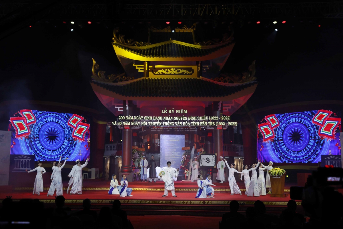 chu tich nuoc du le ky niem 200 nam ngay sinh danh nhan nguyen Dinh chieu hinh anh 6