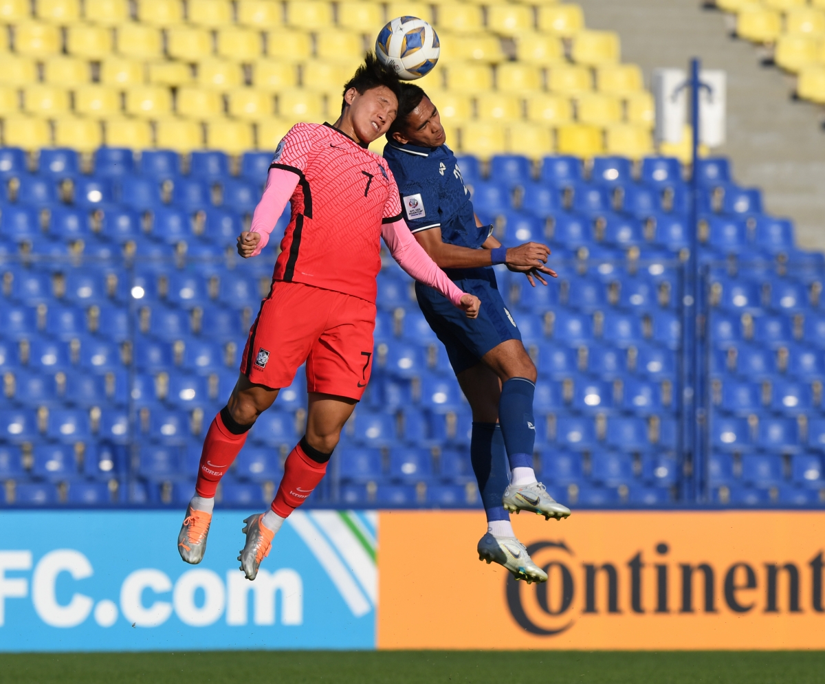 Danh bai u23 thai lan, u23 han quoc cung u23 viet nam vao tu ket u23 chau A 2022 hinh anh 6