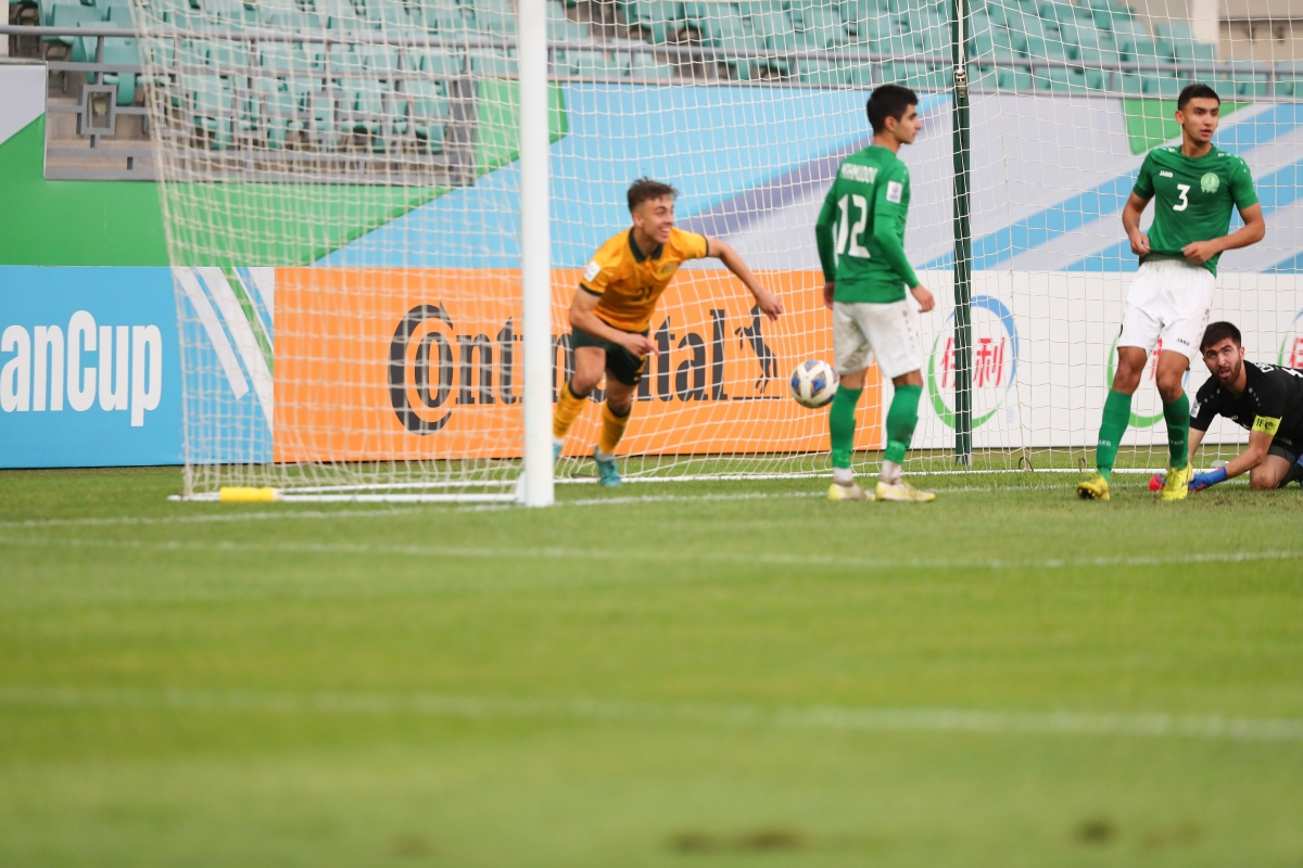 thắng nhọc u23 turkmenistan, u23 australia vào bán kết u23 châu Á 2022 hình ảnh 1 thang nhoc u23 turkmenistan, u23 australia vao ban ket u23 chau A 2022 hinh anh 1