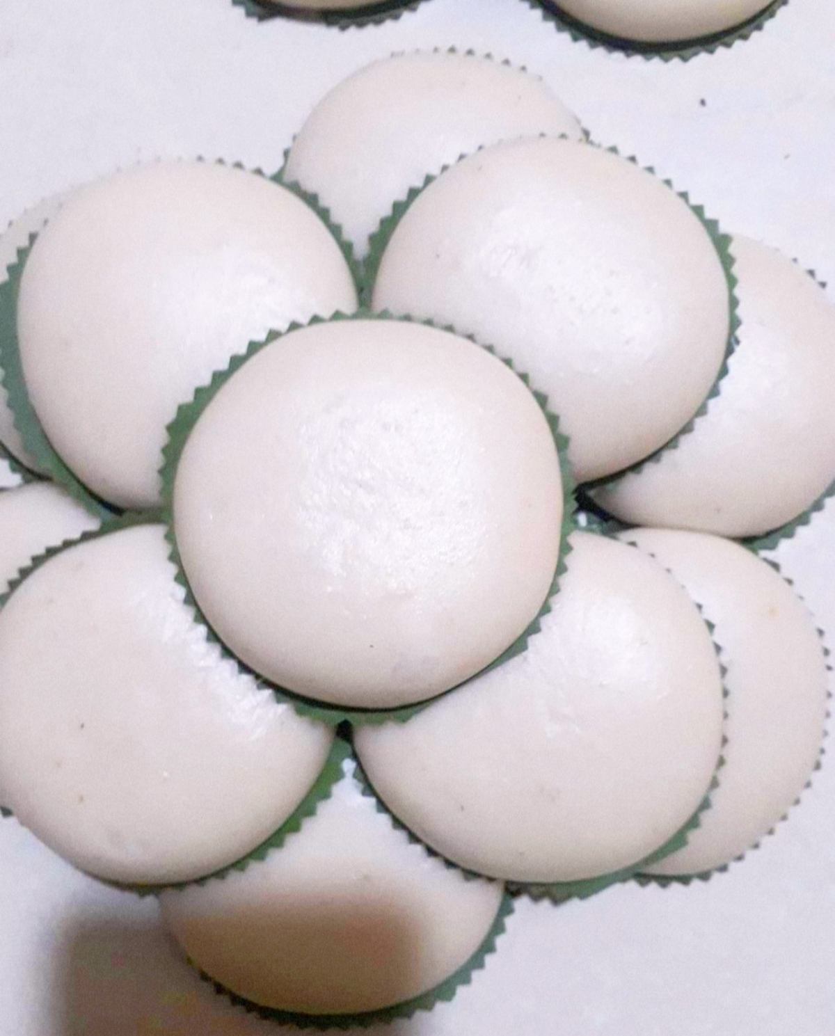 banh day - le vat trong cuoi hoi cua nguoi tay hinh anh 2
