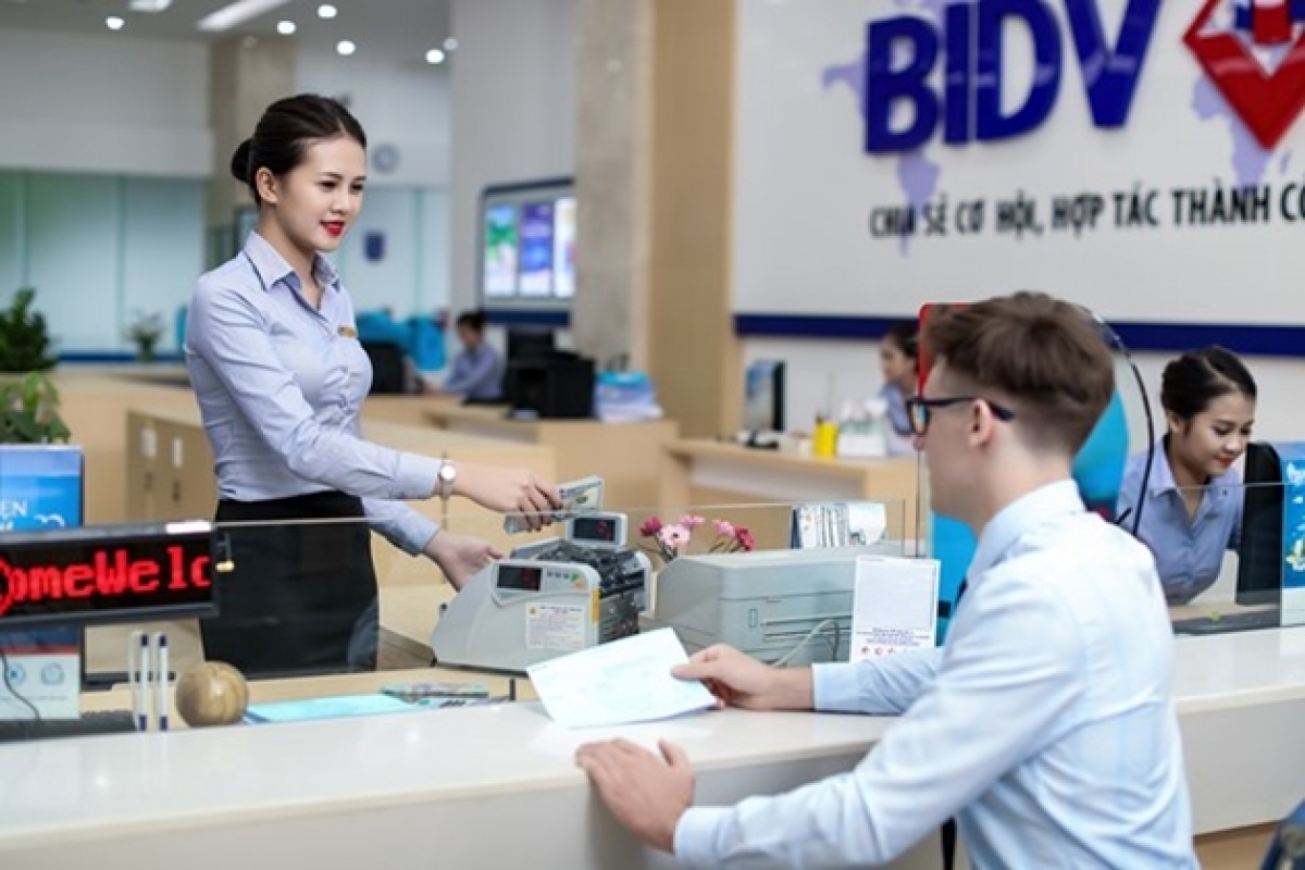 quy định mới nhất về lãi suất rút trước hạn tiền gửi hình ảnh 1 quy dinh moi nhat ve lai suat rut truoc han tien gui hinh anh 1