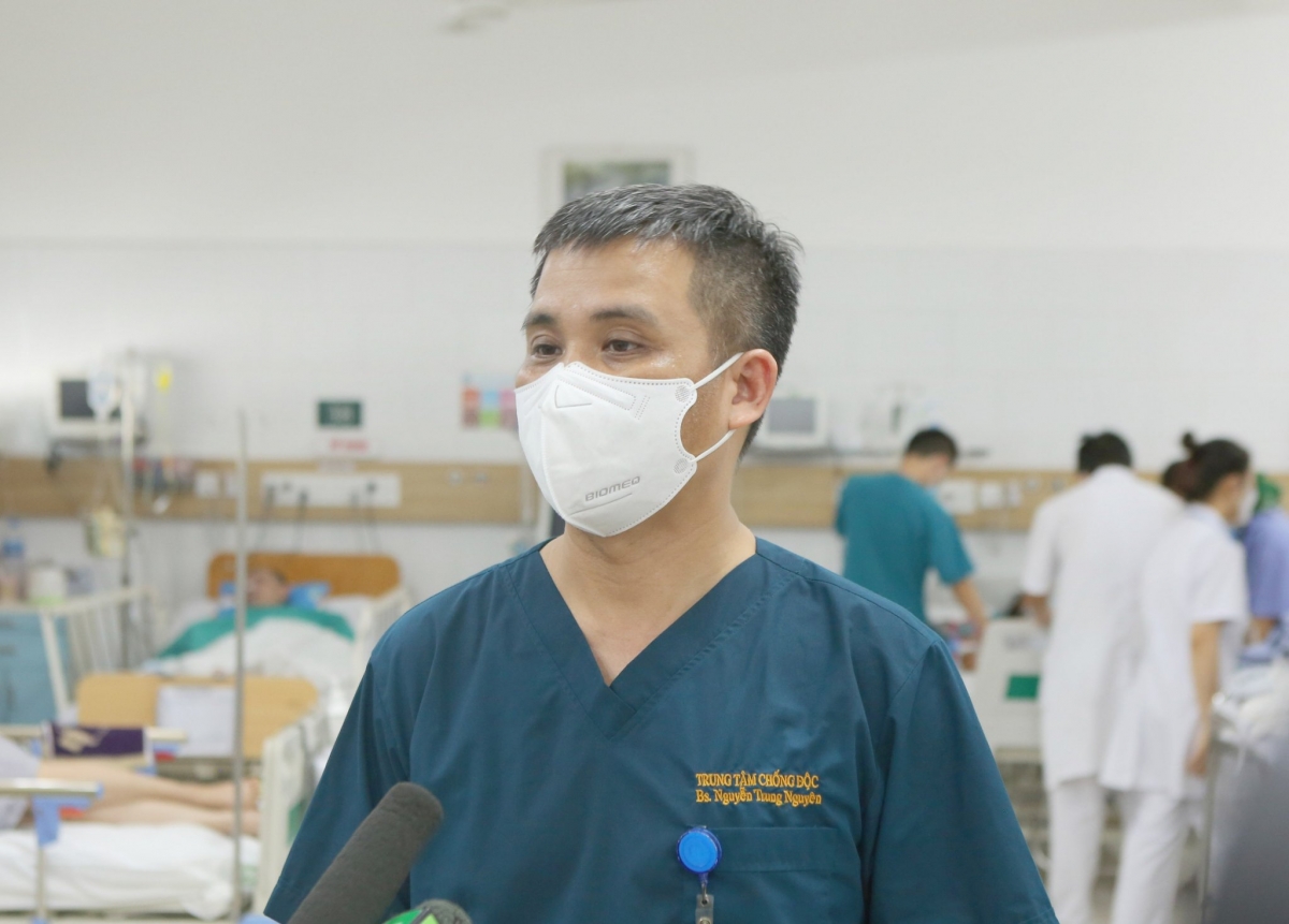 4 nguoi o ha giang bi ngo doc sau khi an banh troi ngo hinh anh 2