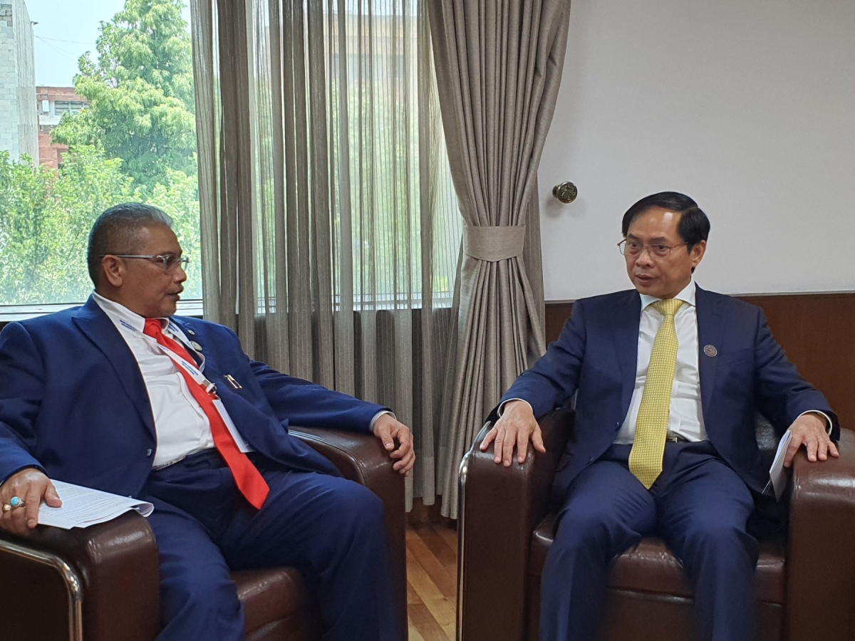 bo truong ngoai giao bui thanh son tiep ngoai truong indonesia va brunei hinh anh 2