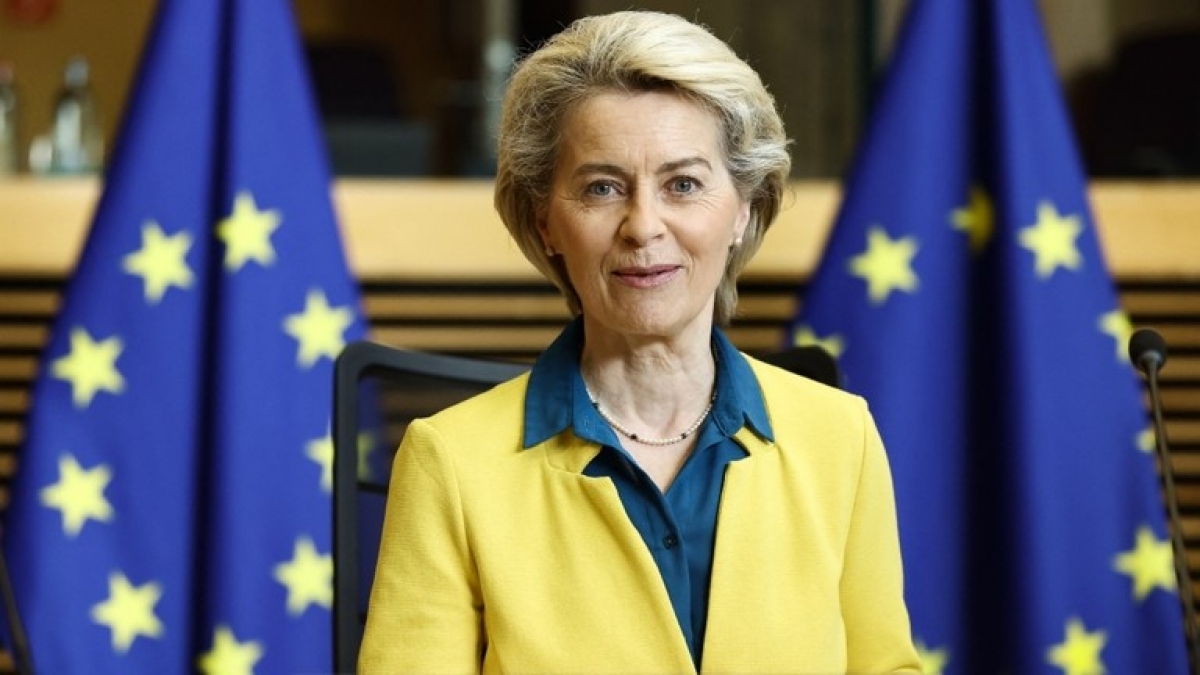 Ủy ban châu Âu chính thức ủng hộ trao quy chế ứng cử viên eu cho ukraine hình ảnh 1 Uy ban chau Au chinh thuc ung ho trao quy che ung cu vien eu cho ukraine hinh anh 1