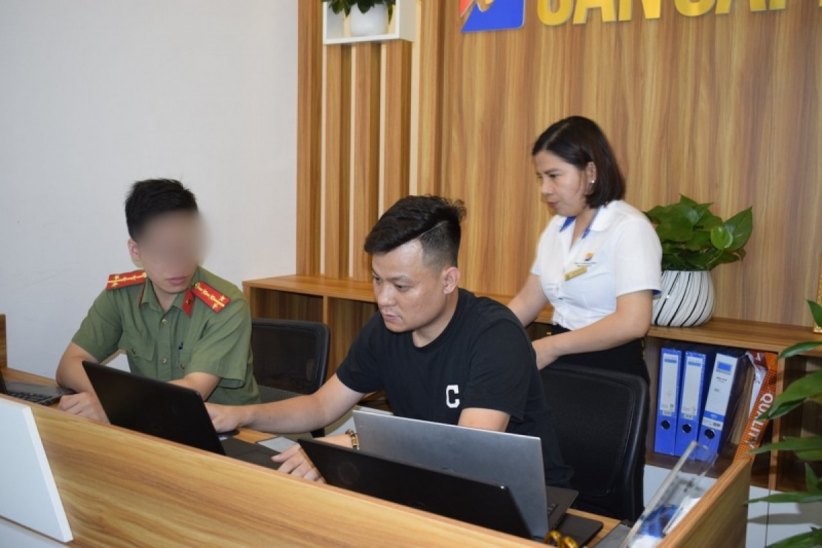 Lực lượng chức năng làm việc với đối tượng trong đường dây