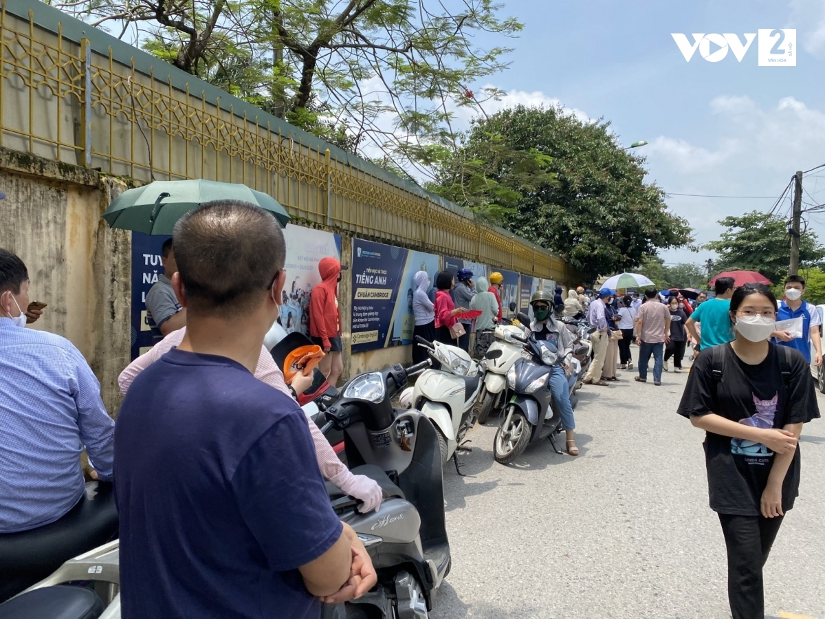 con thi vào lớp 10 mẹ sụt 4 - 5 cân hình ảnh 1 con thi vao lop 10 me sut 4 - 5 can hinh anh 1