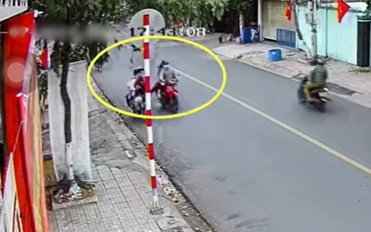 bắt hai đối tượng đạp nam sinh đang đi xe máy, dẫn đến tử vong ở hà nam hình ảnh 1 bat hai doi tuong dap nam sinh dang di xe may, dan den tu vong o ha nam hinh anh 1