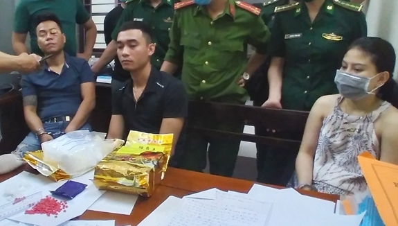 Đầu tháng 4/2022, Đoàn 2 cục phòng chống ma túy và tội phạm BĐBP bắt giữ 4 đối tượng, thu 4 kg ma túy tổng hợp