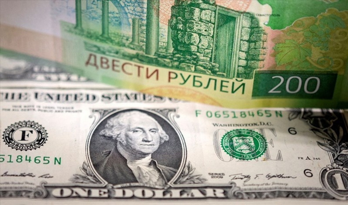 tỉ giá đồng roube tăng mạnh nhất trong vòng 7 năm so với usd hình ảnh 1 ti gia dong roube tang manh nhat trong vong 7 nam so voi usd hinh anh 1