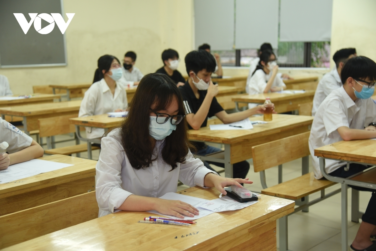 phụ huynh hà nội chuẩn bị tâm lý cho con trước kỳ thi vào lớp 10 hình ảnh 1 phu huynh ha noi chuan bi tam ly cho con truoc ky thi vao lop 10 hinh anh 1