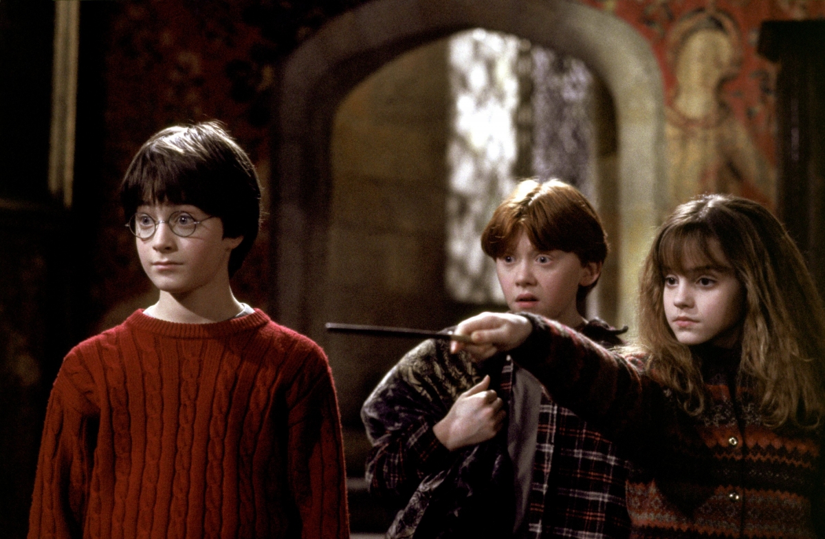 hé lộ chuyện hậu trường hài hước của loạt phim harry potter nổi tiếng hình ảnh 1 he lo chuyen hau truong hai huoc cua loat phim harry potter noi tieng hinh anh 1