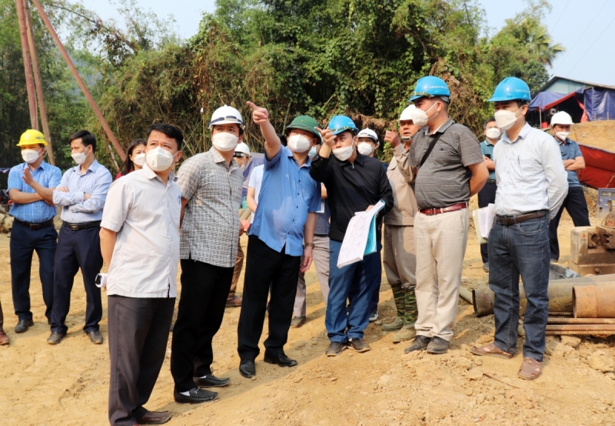 Đẩy nhanh tiến độ giải ngân vốn đầu tư công, chạy đua với thời gian hình ảnh 2 Day nhanh tien do giai ngan von dau tu cong, chay dua voi thoi gian hinh anh 2